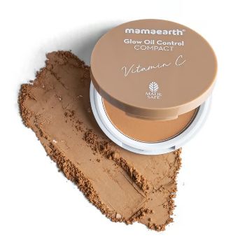 Mamaearth Glow Oil Control Compact